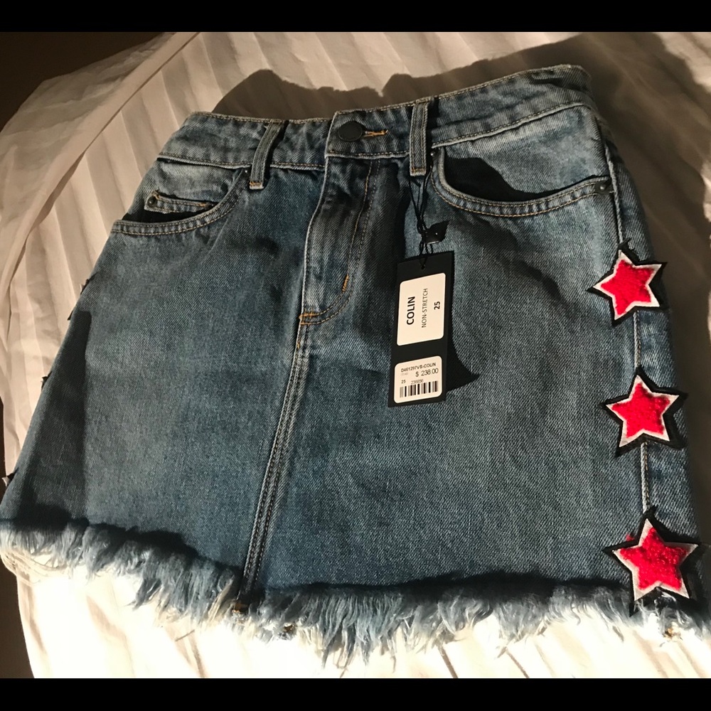 Carmar skirt with red star patches size 25